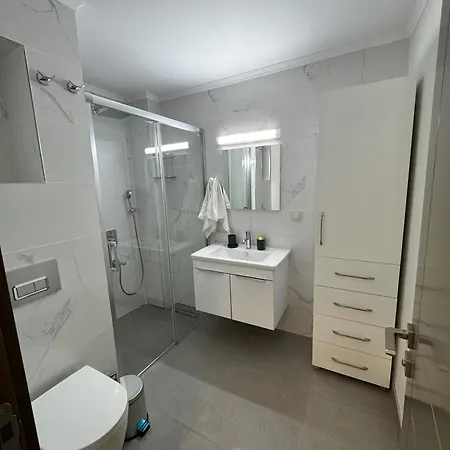Su Apartment *